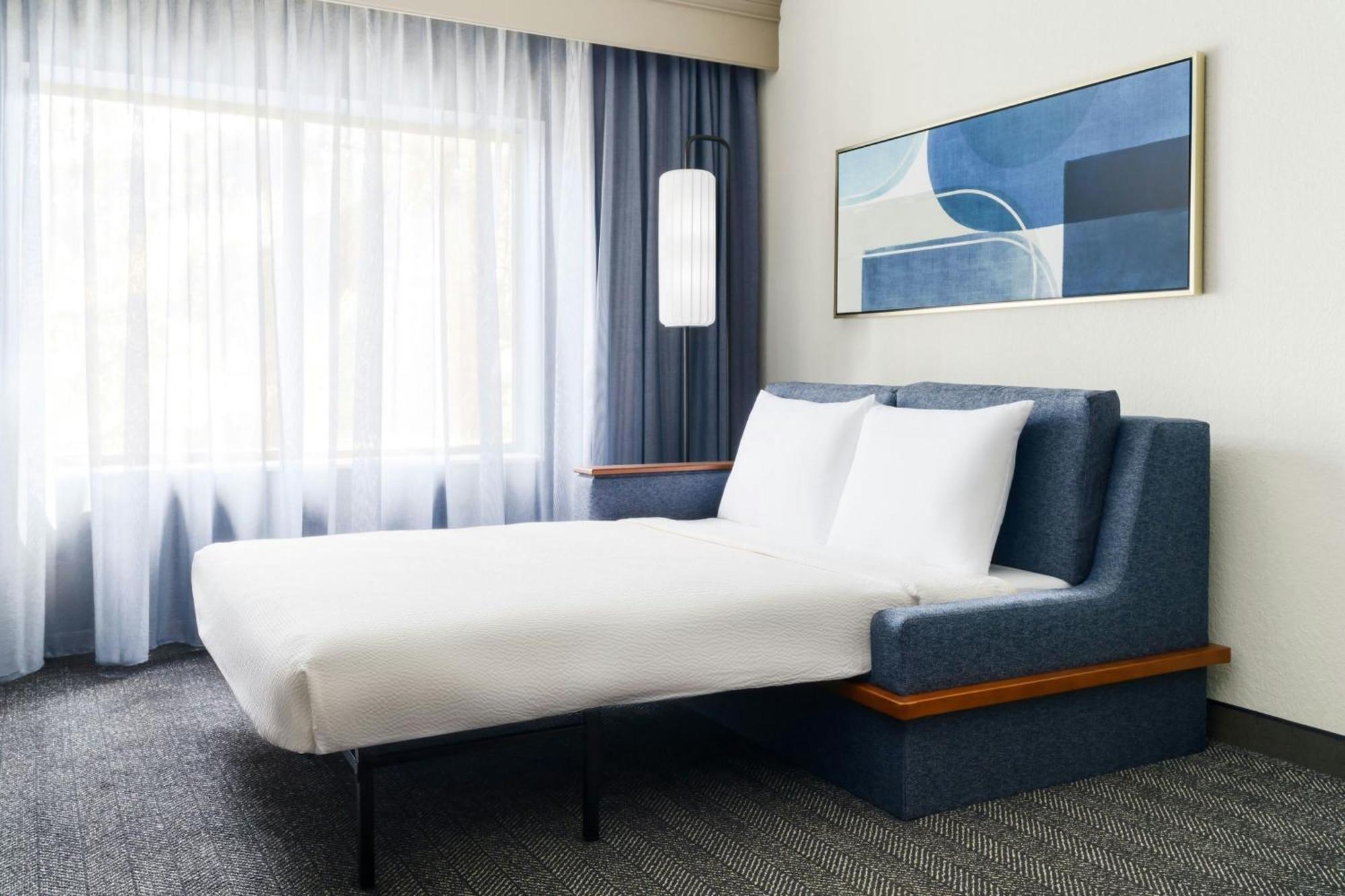 Отель Courtyard Chicago Midway Airport Bedford Park Экстерьер фото
