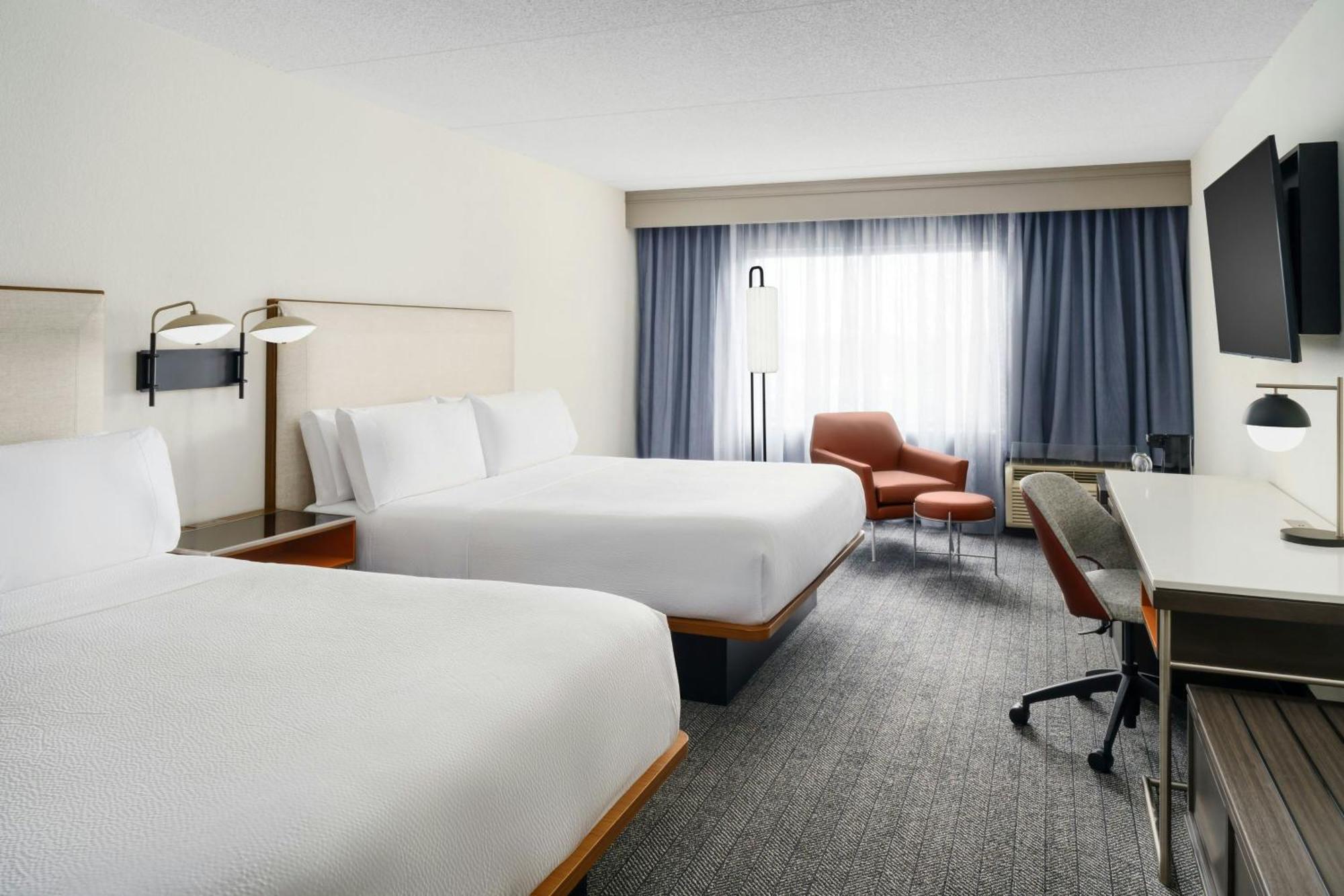 Отель Courtyard Chicago Midway Airport Bedford Park Экстерьер фото